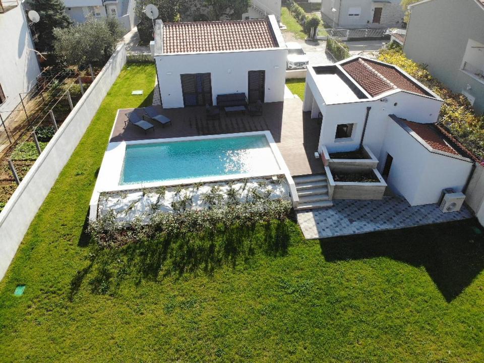 Villa Lana Valbandon Ngoại thất bức ảnh