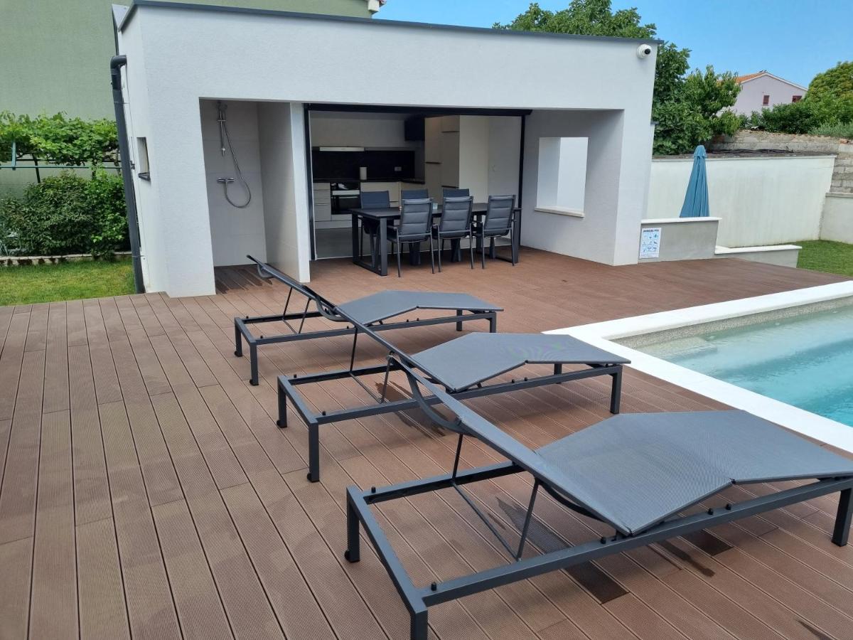 Villa Lana Valbandon Ngoại thất bức ảnh